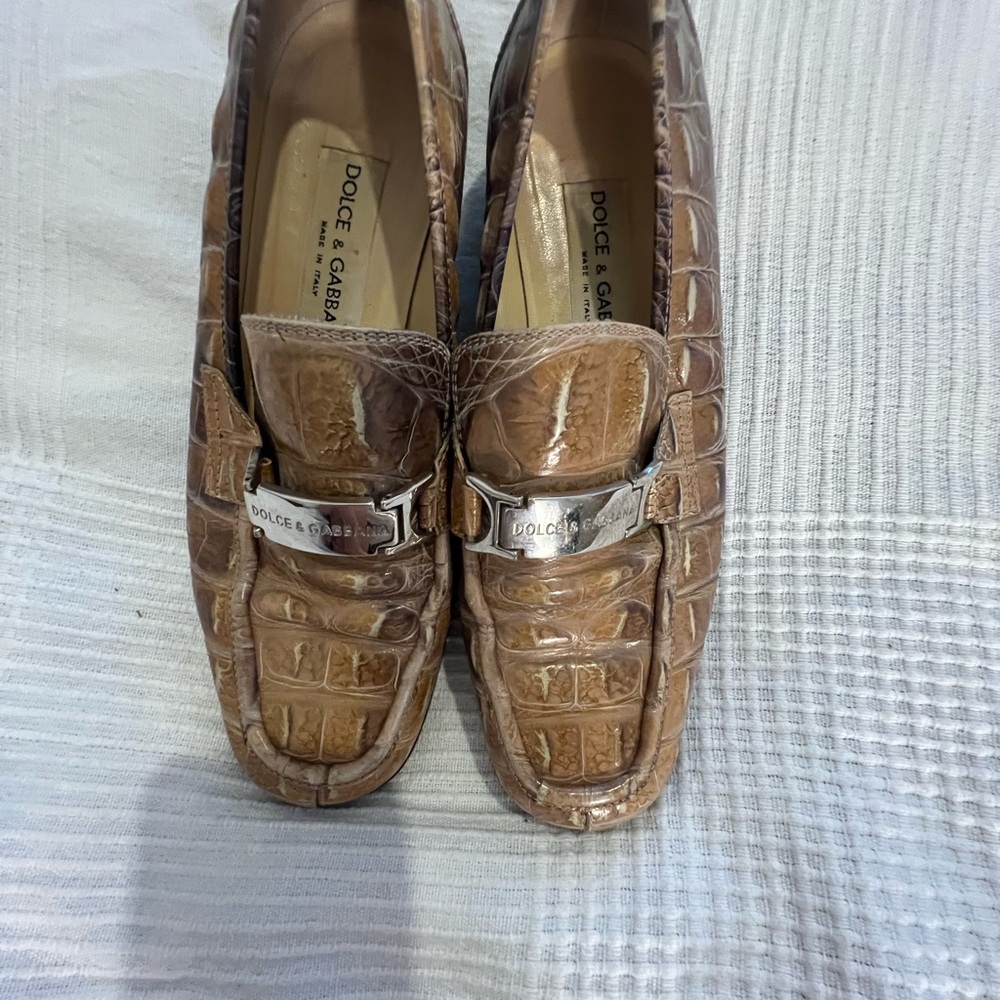 Dolce & Gabbana Tan Crocodile Pattern Loafers